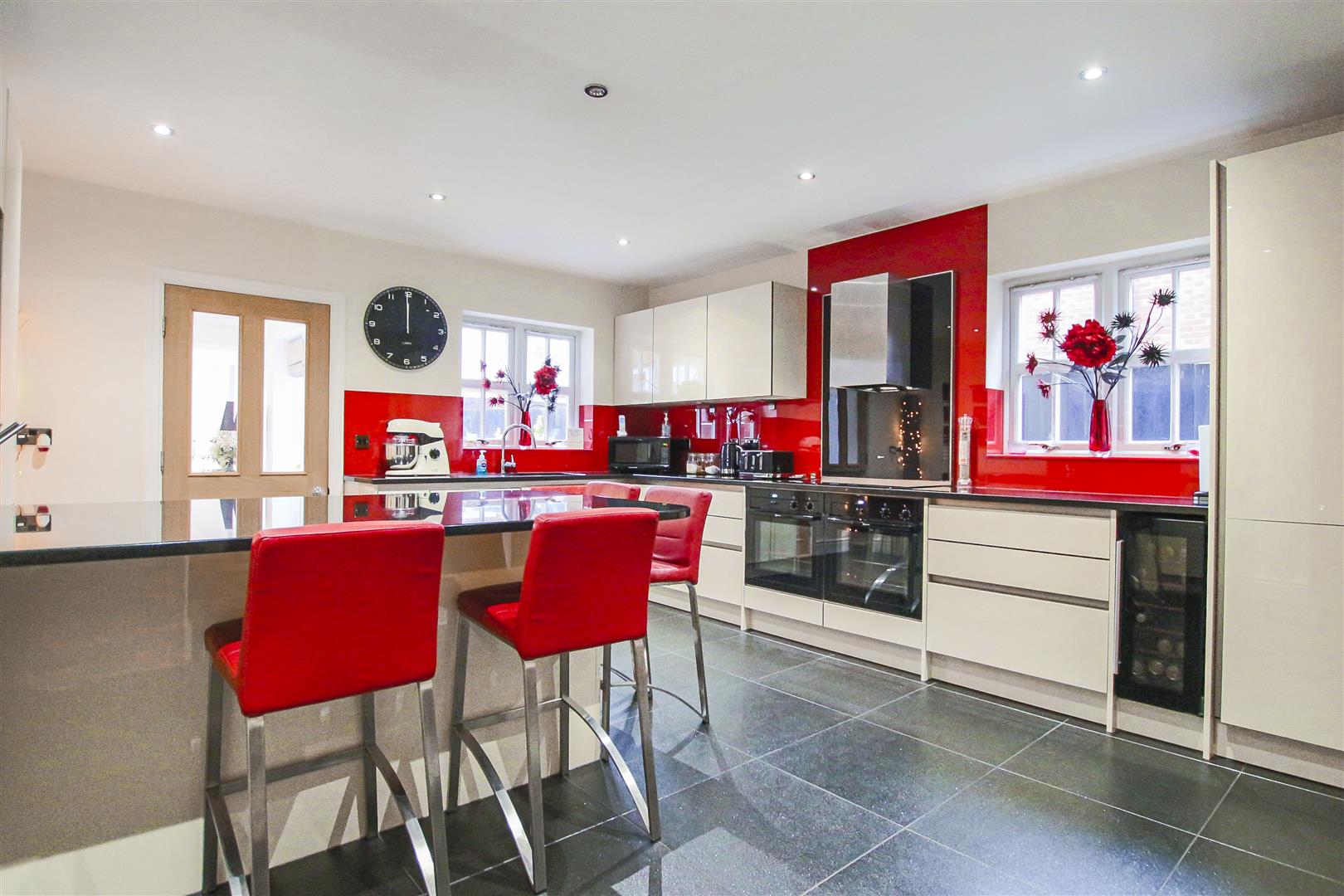 4 Bed Detached House For Sale - Main Image